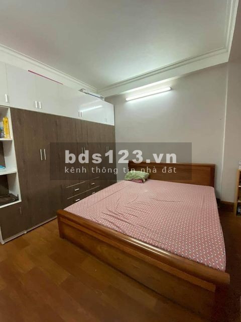 Bán nhà Đông Tác – Đống Đa. Kinh Doanh – Văn Phòng. Ô tô đỗ cửa. 5 Tầng. giá 6.2 tỷ.