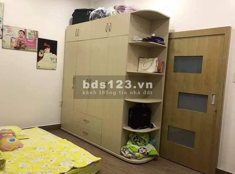 BÁN NHÀ SÁT MẶT TIỀN Q1. GIÁ 3.5 TỶ. TẶNG NỘI THẤT