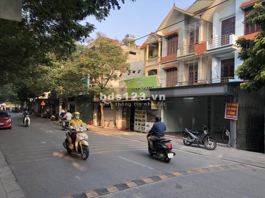 Chính chủ cần cho thuê nhà riêng Phố Sài Đồng Long Biên Hà Nội. Tầng 1 thông sàn 90m2 phù hợp kinh doanh, trung tâm tiếng anh