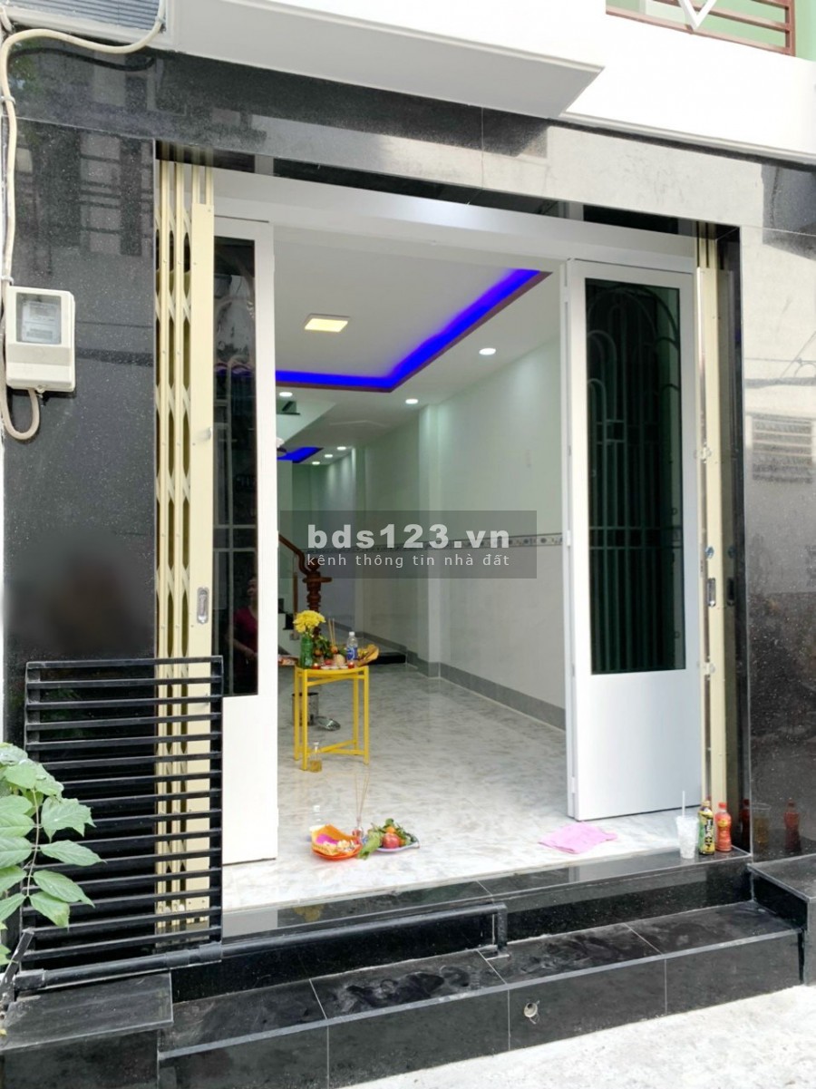 Nhà mới (nở hậu/lầu/ST/2pn - có máy lạnh) hẻm 100 Bùi Minh Trực P5 Q8