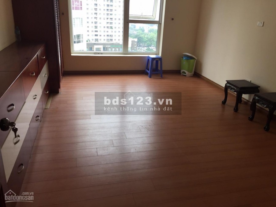 Cho thuê căn hộ CC 29T1 N05 Hoàng Đạo Thúy-152m2, 3pn đồ cơ bản,15Tr/tháng
