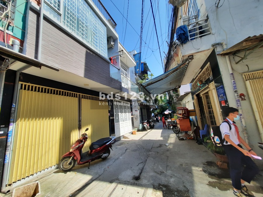 Cần bán gấp và gấp nhà ni sư huỳnh liên dt32m giá 3,5 tỷ