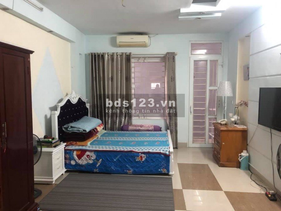 Nhà 5 tầng, Xuân La, Ngoại Giao Đoàn, DT 37m2, cách ô tô 6m, mặt tiền 4m giá 3,7 tỷ