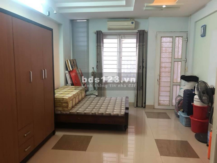 Nhà 5 tầng, Xuân La, Ngoại Giao Đoàn, DT 37m2, cách ô tô 6m, mặt tiền 4m giá 3,7 tỷ