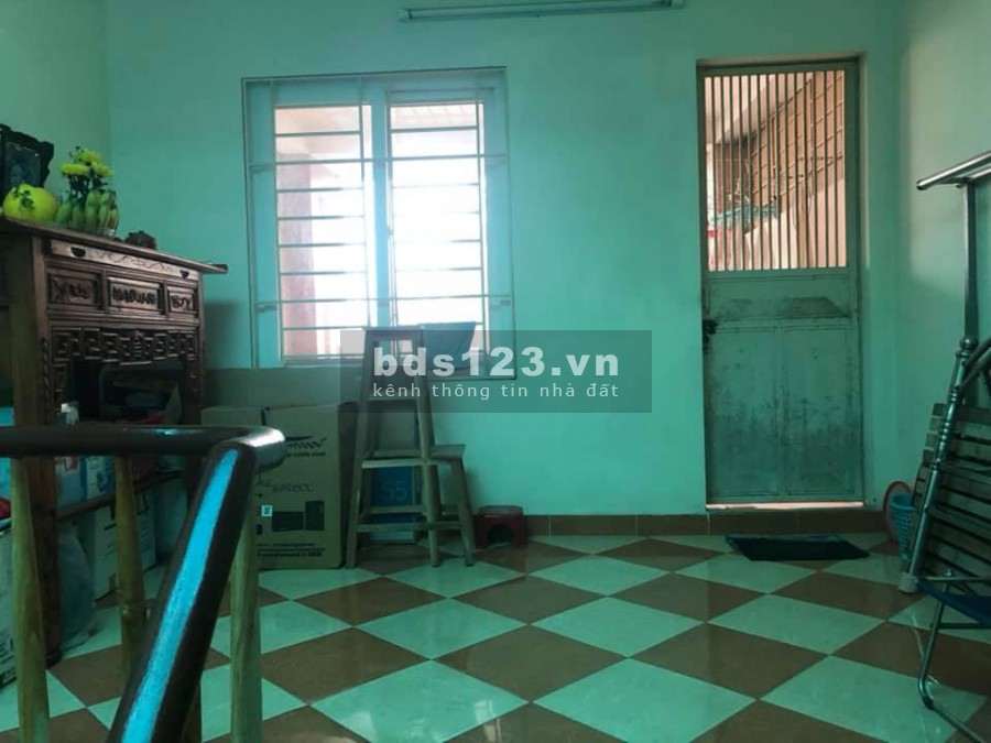 Nhà 5 tầng, Xuân La, Ngoại Giao Đoàn, DT 37m2, cách ô tô 6m, mặt tiền 4m giá 3,7 tỷ