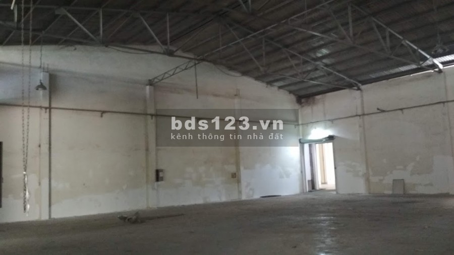 CHO THUÊ NHÀ XƯỞNG KIÊN CỐ 3.900M2 QUỐC LỘ 1A, THẠNH XUÂN, Q.12, GIÁ RẺ CẠNH TRANH