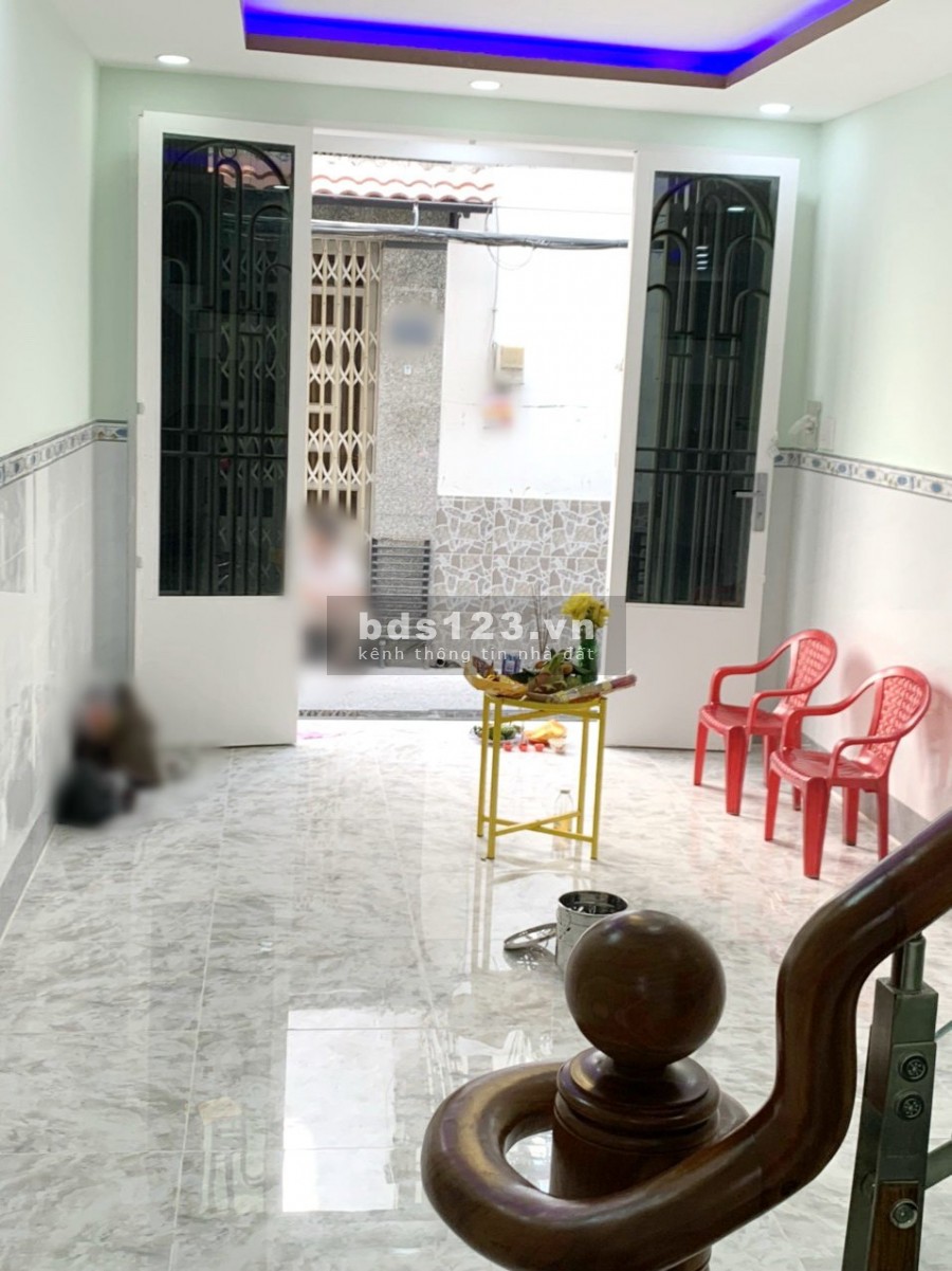 Nhà mới (nở hậu/lầu/ST/2pn - có máy lạnh) hẻm 100 Bùi Minh Trực P5 Q8