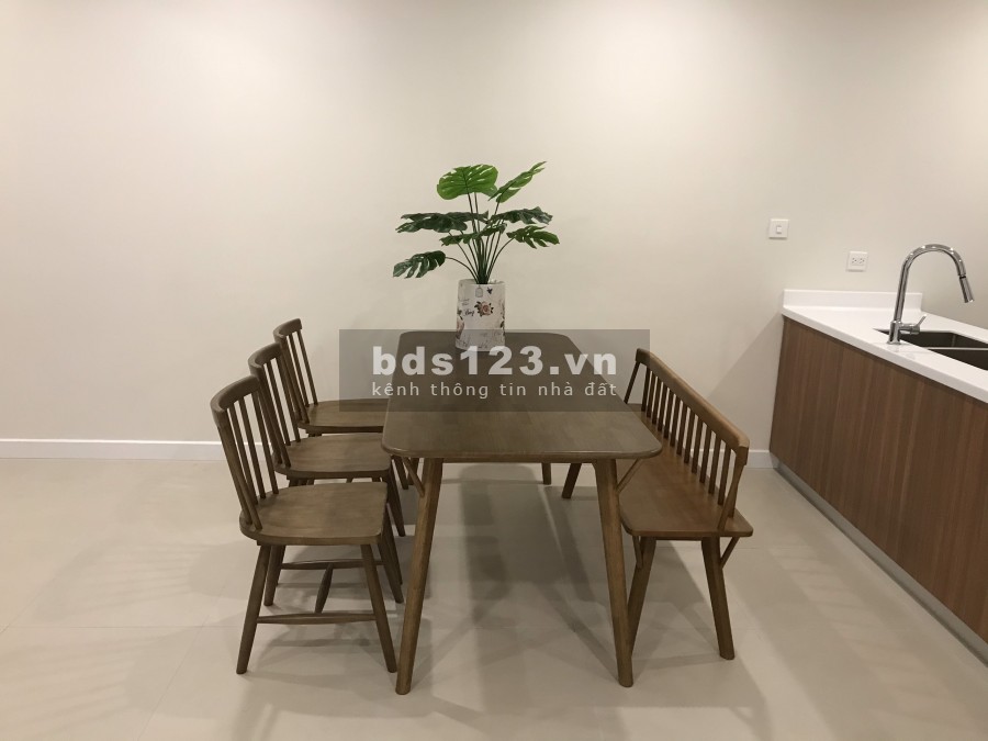 Nhà đẹp ăn Tết, CH 02PN 96,2m2 đã hoàn thiện nội thất, sổ đỏ trong tay, Chung cư cao cấp Kosmo Tây Hồ.