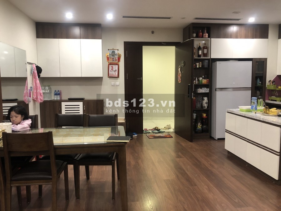 Bán gấp căn hộ 3 ngủ, 121m2 Imperia Garden, Giá 4.5 tỷ (bao phí), LH: 0919128298