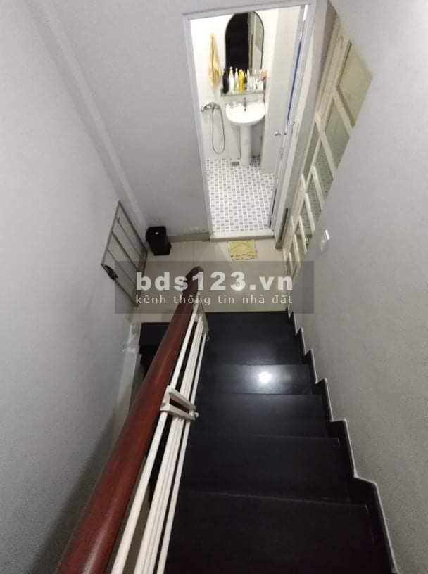 Bán nhà xe hơi ngủ trong nhà Ngô Gia Tự P4, Quận 10 DT 50m(5,7x8,7) 10.5 tỷ