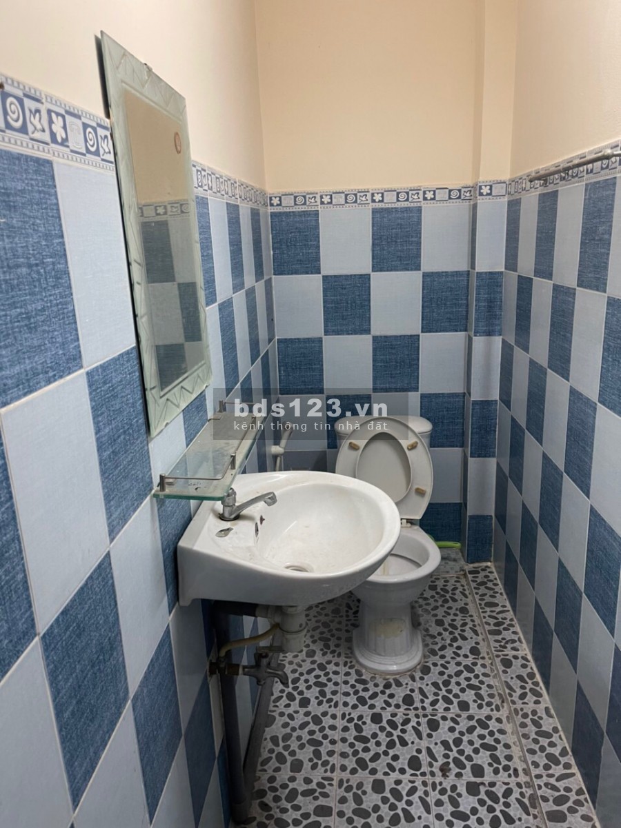 Nhà (4*12m/3lầu/5pn) hẻm xe tải đường nội bộ Phường 6 Quận 8