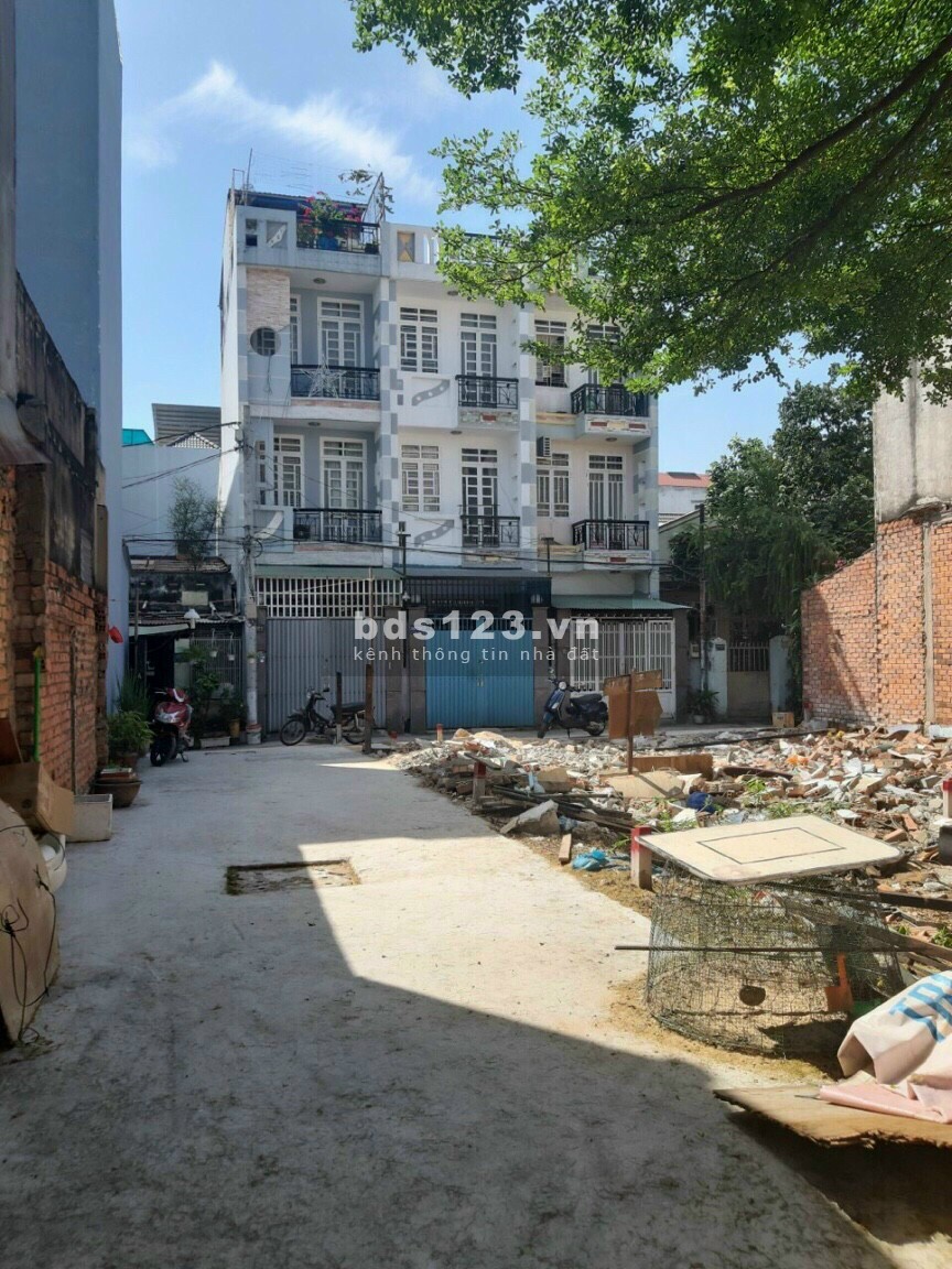 Bán gấp lô đất trong hẽm đường Trần Văn Giàu