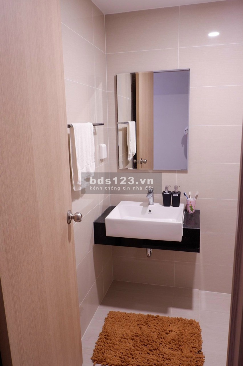 CĂN GÓC mới 100%, 48m2/2PN, giá 320 triệu, đường Nguyễn Văn Bứa ở liền