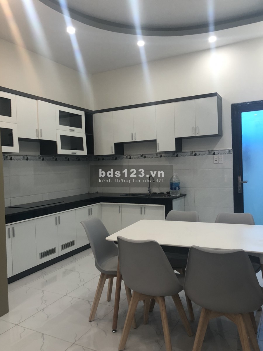 Nhà 1 trệt 1 lầu 96m2 KĐT Oasis City, Đối diện trường đại học quốc tế Việt Đức