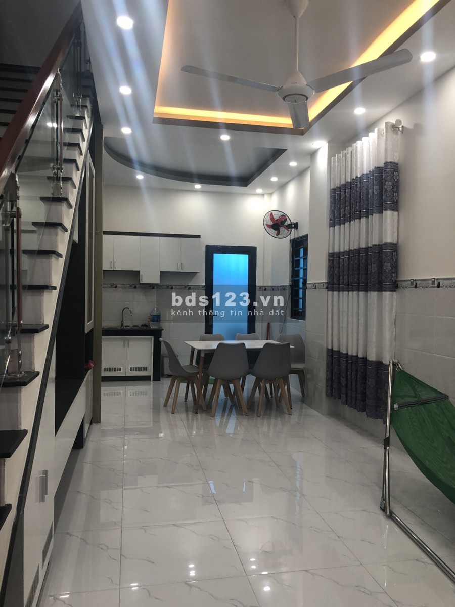 Nhà 1 trệt 1 lầu 96m2 KĐT Oasis City, Đối diện trường đại học quốc tế Việt Đức