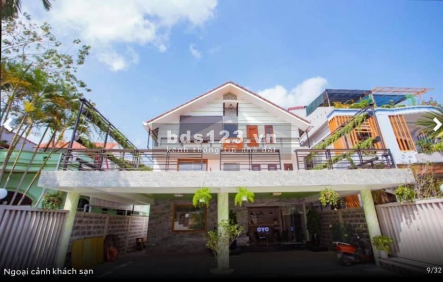 Kẹt Tiền Cần Bán Gấp Nhà 550m2 Mặt Tiền Ngô Thế Lân, Gần chợ Tây Lộc - Đang Kinh Doanh KS