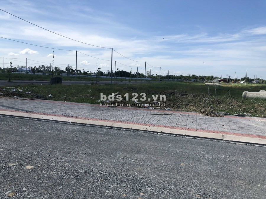 Lúa Non Vạn Phát Sông Hậu 80m2 thổ cư 353tr