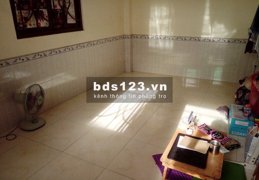 Tìm trọ nữ ở ghép quận Phú Nhuận (2 người) giá 2,1 triệu/1 phòng khoảng 1.150k/NGƯỜI