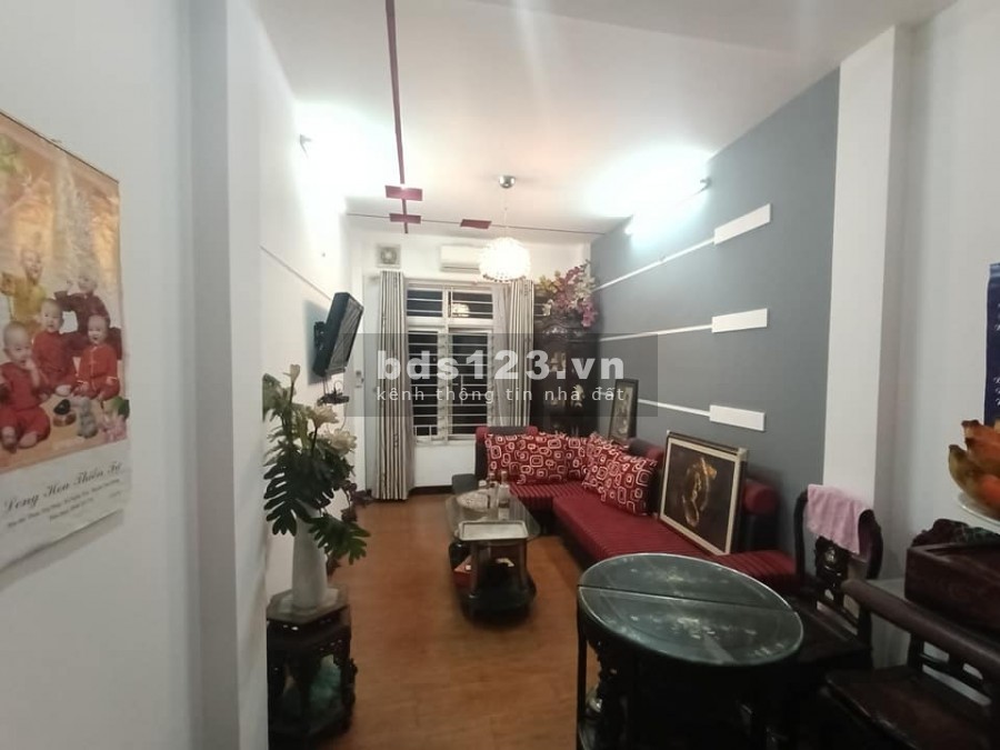 Hiếm. Nhỉnh 3 tỷ có nhà Trương Định, Kd, ô tô, dt 60m