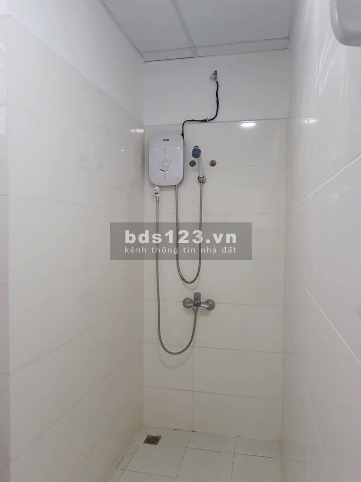 Tôi kẹt tiền cần bán gấp căn Topaz City ngay cầy chữ Y Q8. 73m2 2pn 2wc có 1 số nội thất giá rẻ