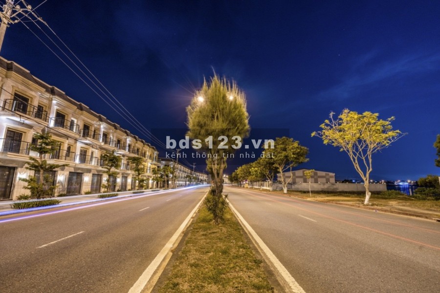 CHÍNH CHỦ GỬI BÁN BIỆT THỰ VIEW KÊNH ĐƯỜNG 15M, DÂN CƯ ĐÔNG ĐÚC KHU LIÊN CHIỂU