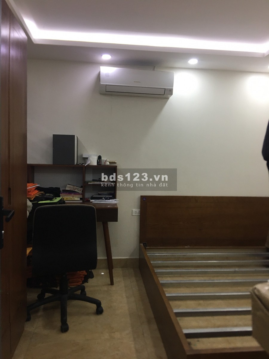 Cho thuê nhà tại ngõ 49 Nguyễn Khoái, Hai Bà Trưng, Hà Nội