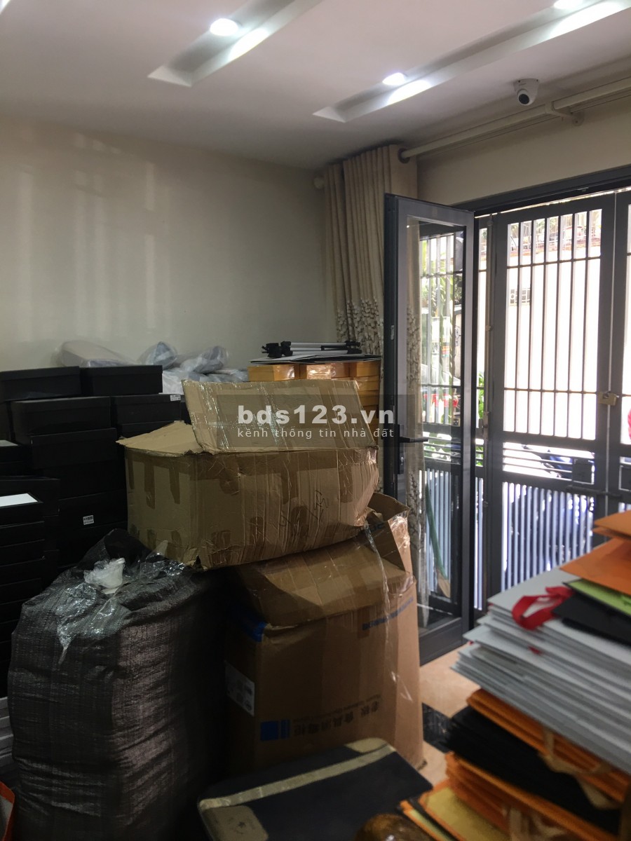 Cho thuê nhà tại ngõ 49 Nguyễn Khoái, Hai Bà Trưng, Hà Nội