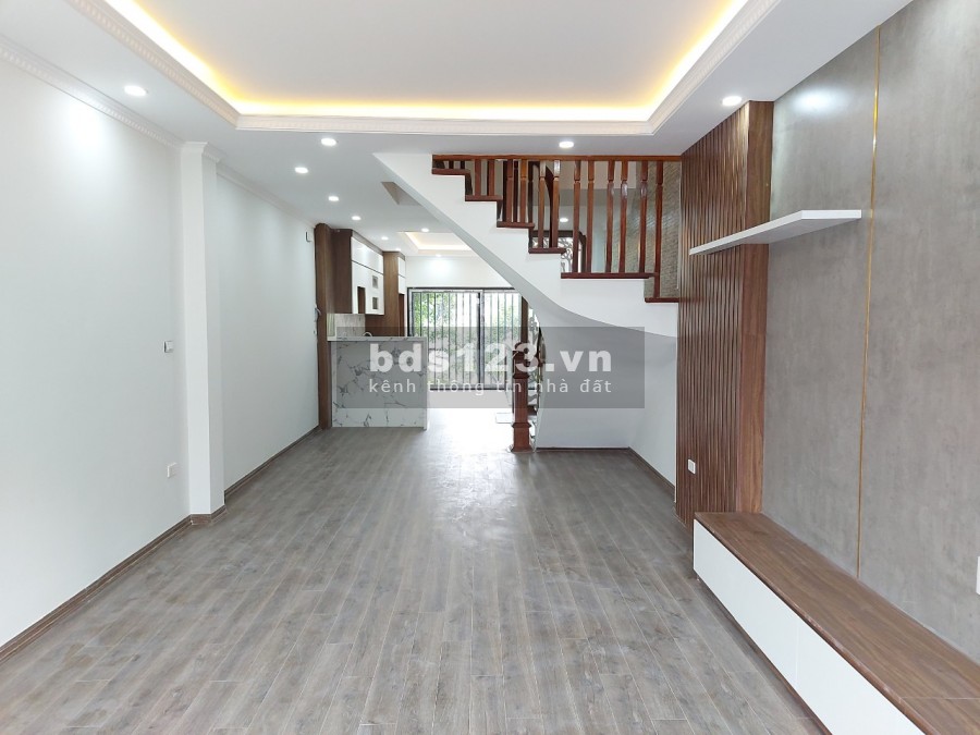 Nhà hồ Hạ Đình, Thanh Xuân. 50m2 x 5 tầng xây mới, ô tô vào nhà, thoáng trước sau, giá chỉ 6.6 tỷ