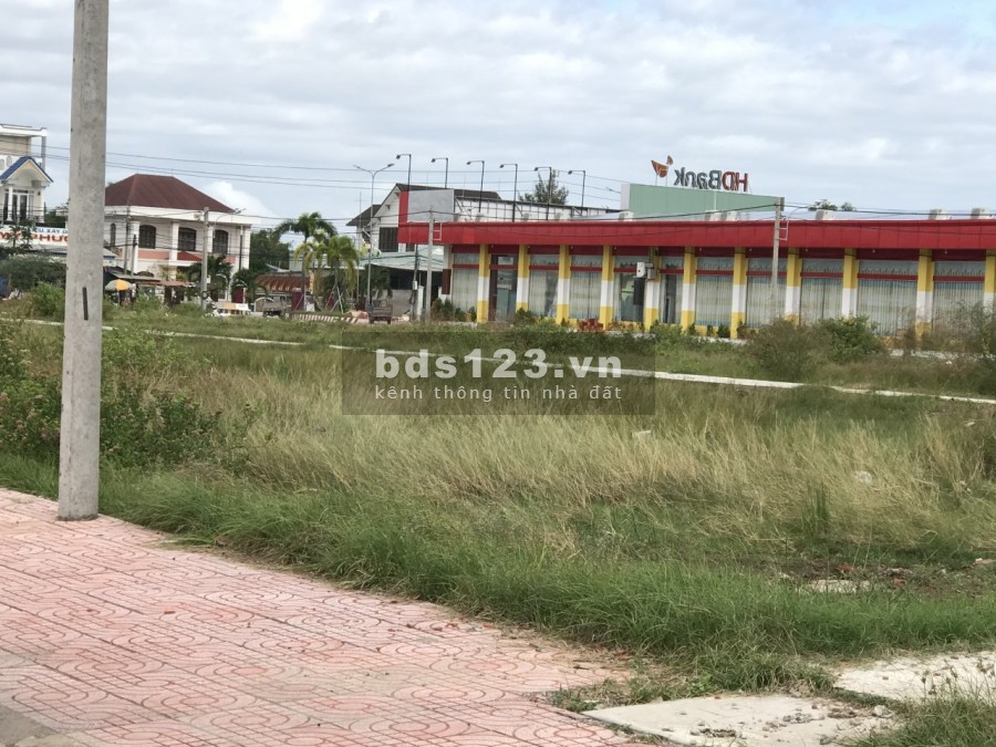 Bán đất chợ huyện Thạnh Phú, Bến Tre, chỉ 10,9tr/m2