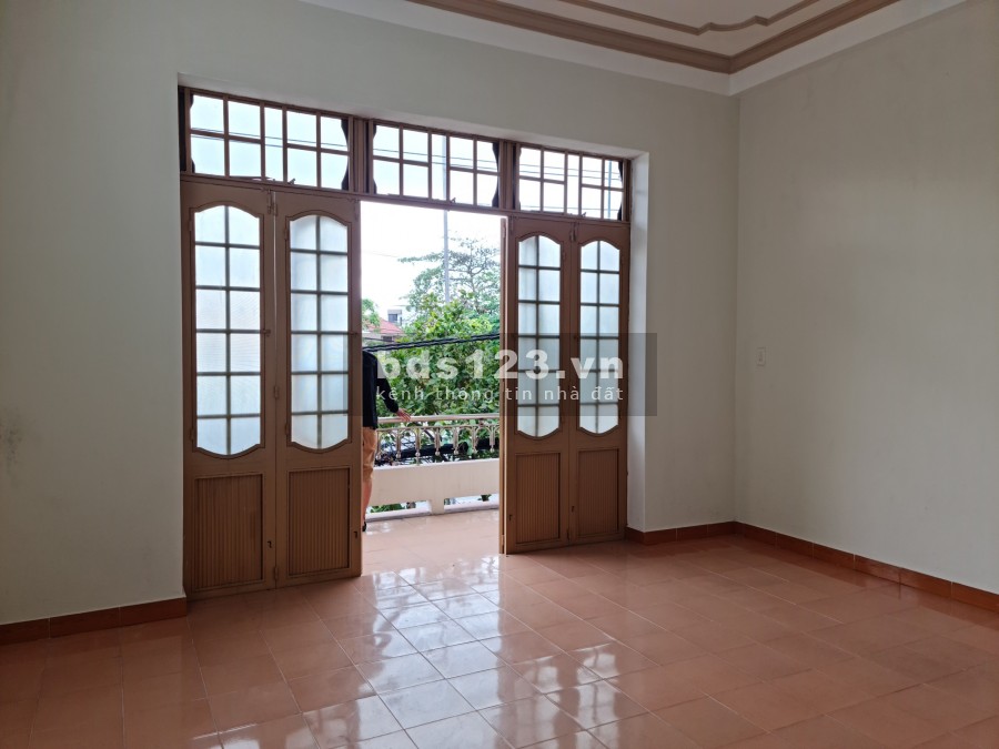 NHÀ MẶT TIỀN CHO THUÊ KINH DOANH KHU SƠN TRÀ