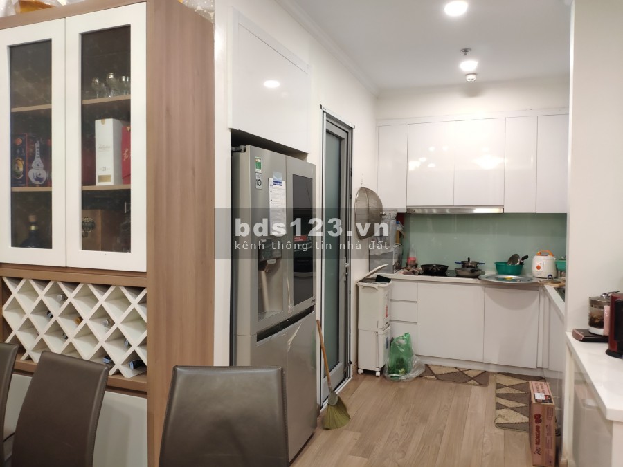 Chính chủ bán gấp căn 3PN tầng trung view nội khu tòa A3 117m giá 4.6 tỷ bao phí
