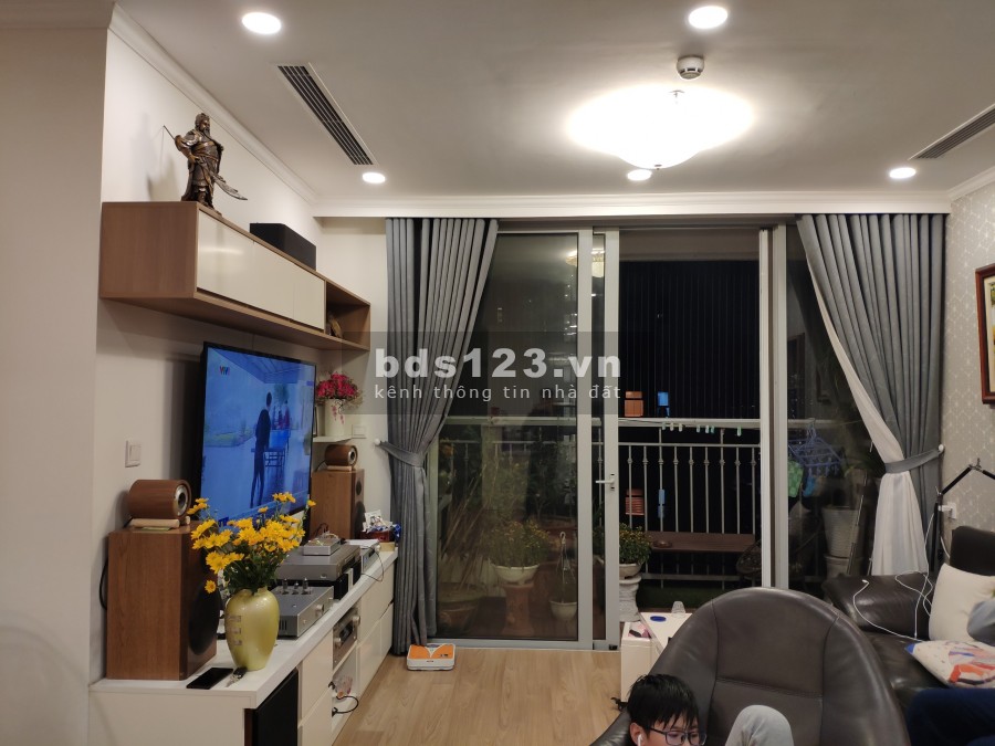 Chính chủ bán gấp căn 3PN tầng trung view nội khu tòa A3 117m giá 4.6 tỷ bao phí