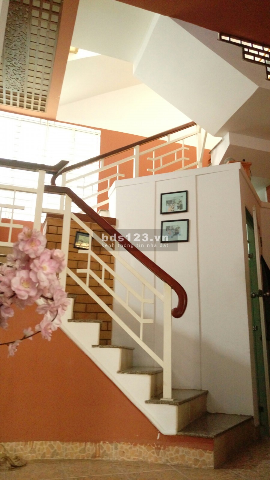 BIỆT THỰ cho thuê dài hạn, kế bên Chợ Lớn, đường 10m, khu Vip Bình Phú Q6 - 0901386327
