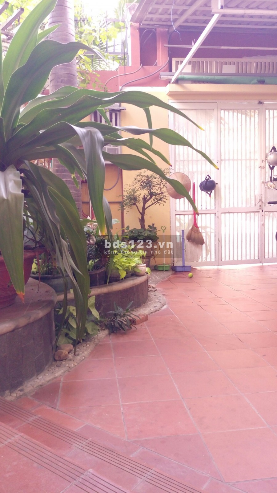 BIỆT THỰ cho thuê dài hạn, kế bên Chợ Lớn, đường 10m, khu Vip Bình Phú Q6 - 0901386327