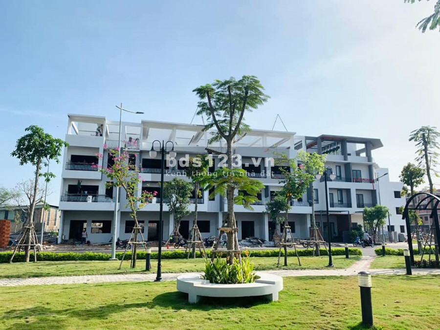 Bán Nhà Phố Liền Kề View Sông - Gần KCN Thuận Đạo
