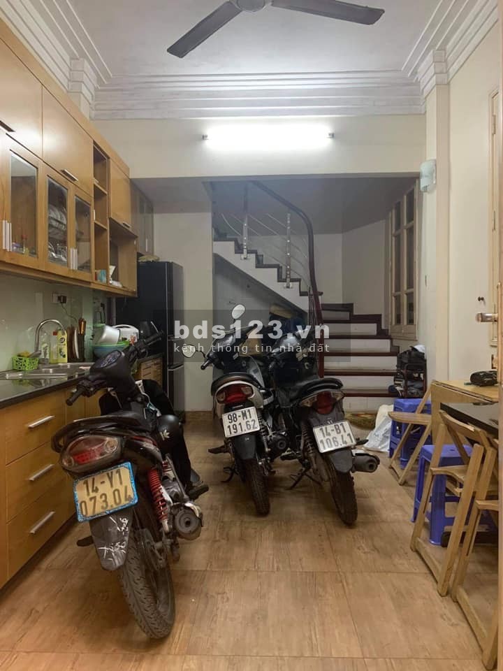 Hiếm lô góc Chùa Bộc, Ô tô đỗ cửa, mới đẹp, nhỉnh 4 tỷ