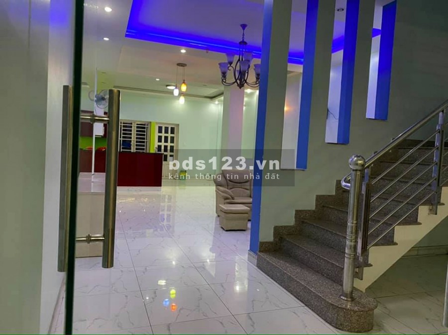 Nhà 5x30, 1 trệt 2 lầu mặt tiền khu hồng long, Hiêp Bình Phước, Thủ Đức