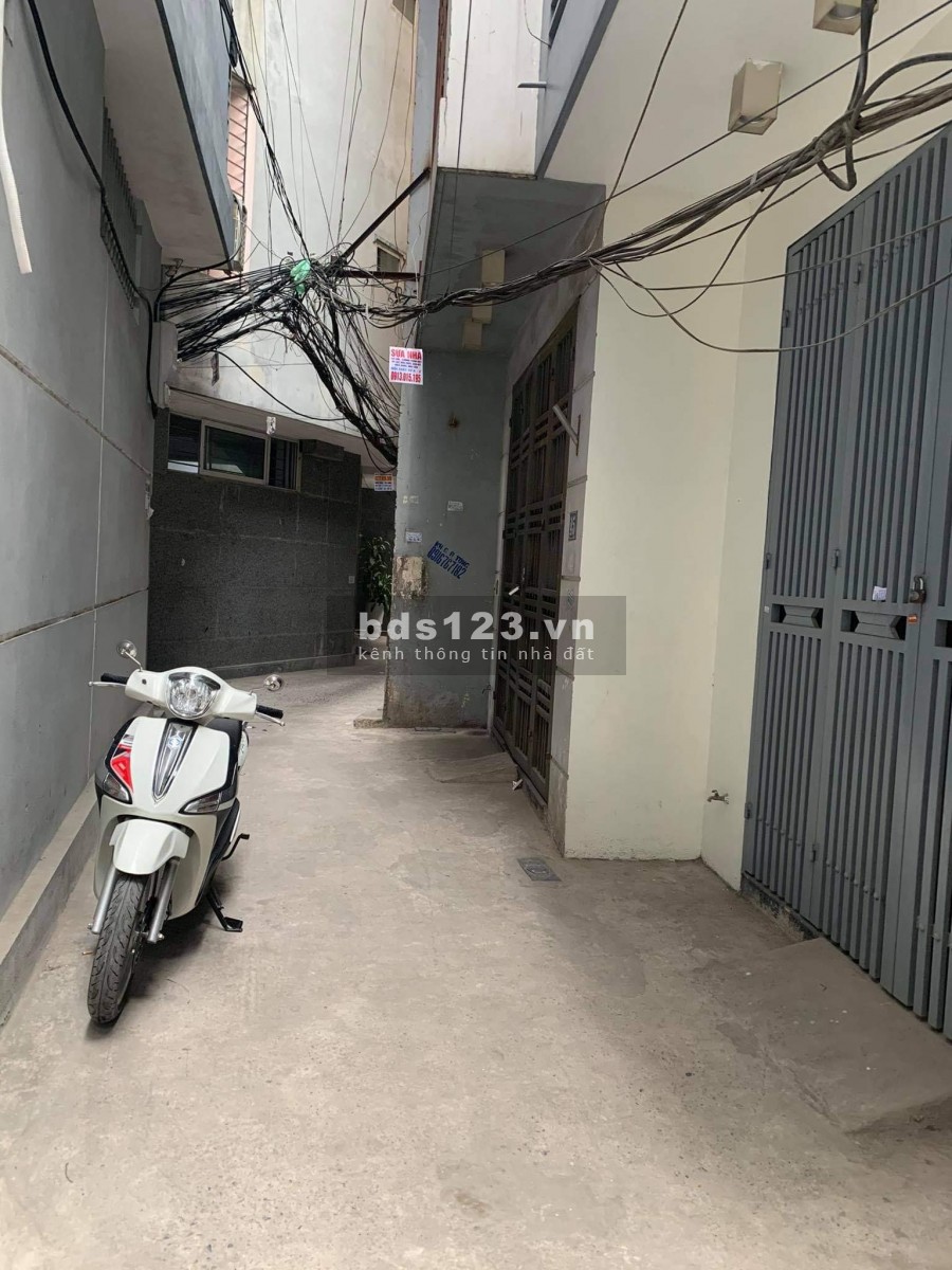 Bán nhà lô góc ngõ 1150 Láng – Chùa Láng, 50m2 * 5T, ngõ thông, cho thuê cực tốt, giá 5,1 tỷ.