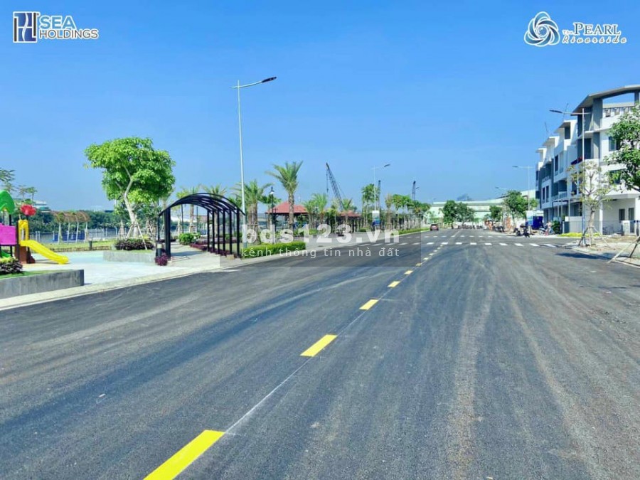 Bán Nhà Phố Liền Kề View Sông - Gần KCN Thuận Đạo