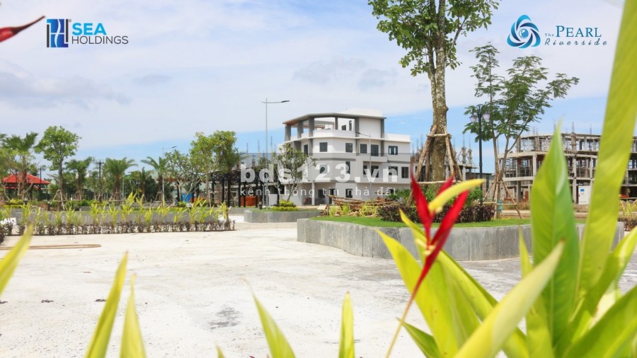 Bán Nhà Phố Liền Kề View Sông - Gần KCN Thuận Đạo