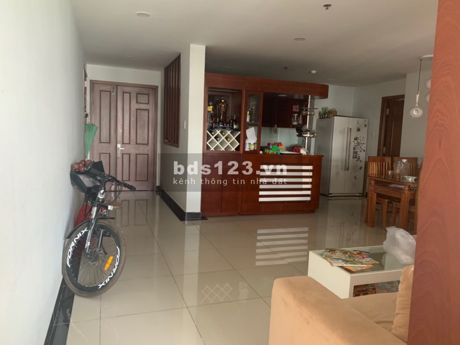 Tôi cần bán gấp căn hộ Giai Việt 854 Tạ quang Bửu Q8, 115m2 3 phòng SHR