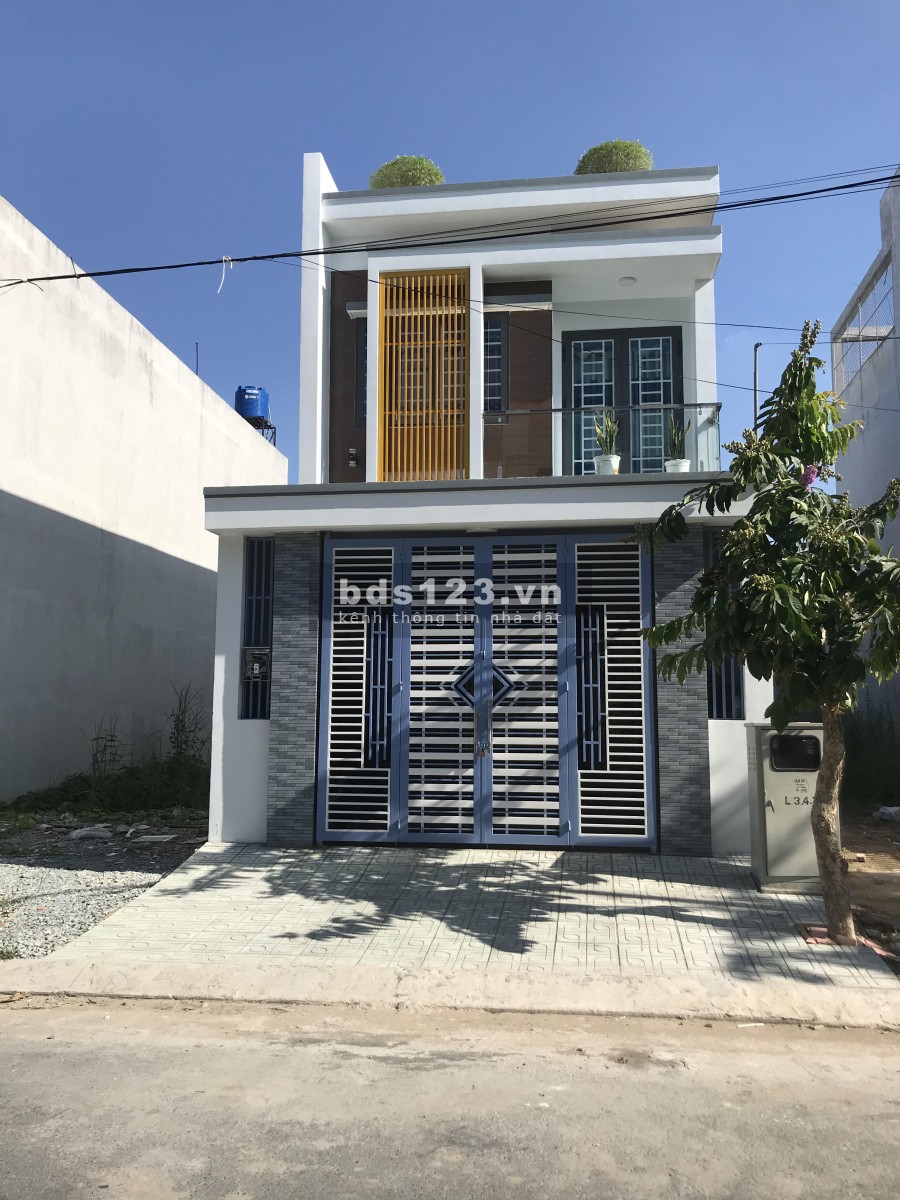 Nhà mới xây đẹp hoàn thiện dọn vào ở ngay chỉ với 890 triệu trả trước