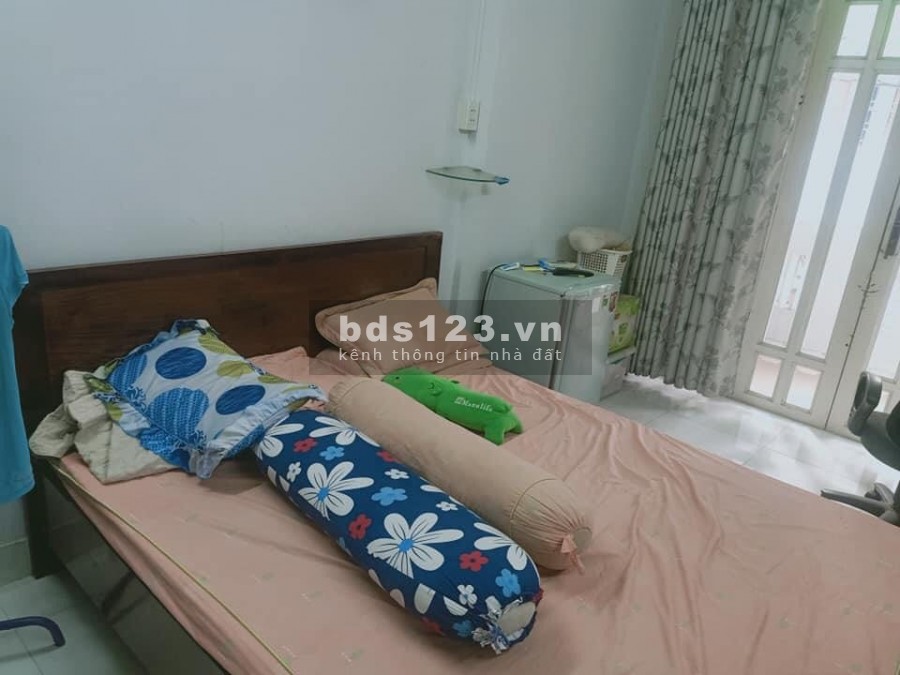 CẦN BÁN GẤP NHÀ !!! (5m x 9m) Lạc Long Quân Tân Bình - Giá 3 tỷ 36