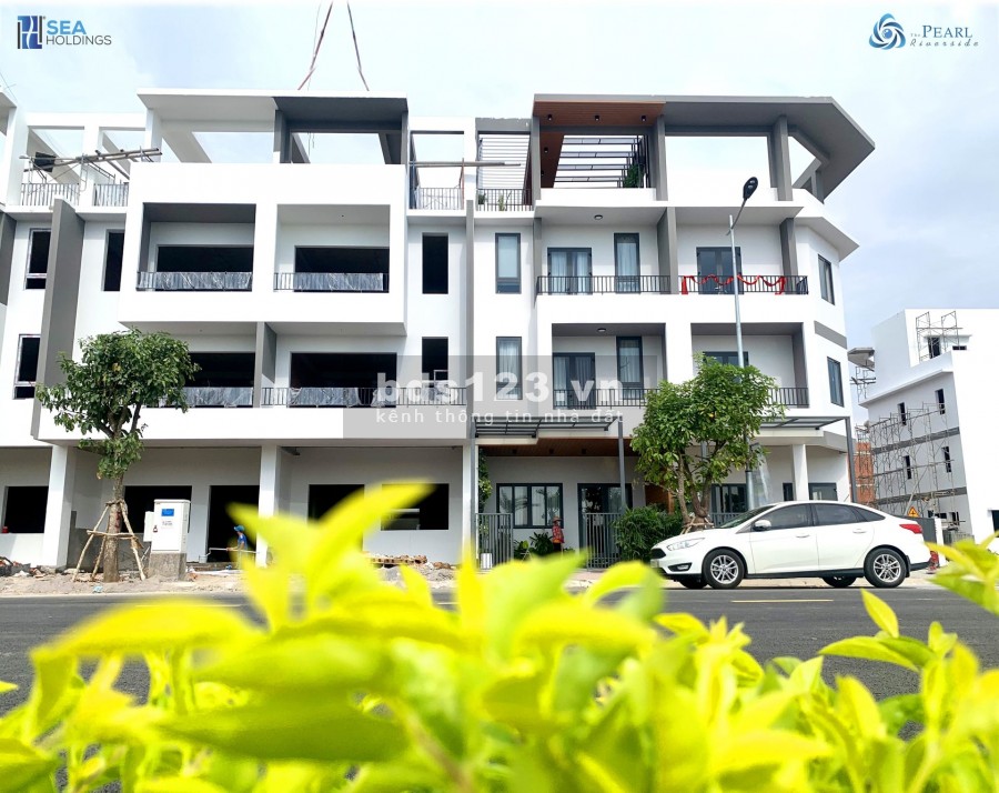 Bán Nhà Phố Liền Kề View Sông - Gần KCN Thuận Đạo
