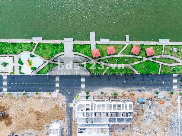 Bán Nhà Phố Liền Kề View Sông - Gần KCN Thuận Đạo