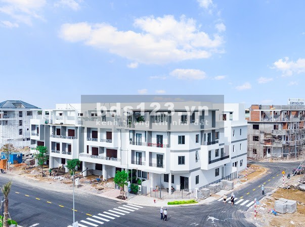Bán Nhà Phố Liền Kề View Sông - Gần KCN Thuận Đạo