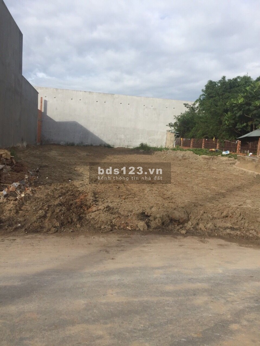 Bán đất mặt tiền đường Trương Công Định, hướng Đông nam