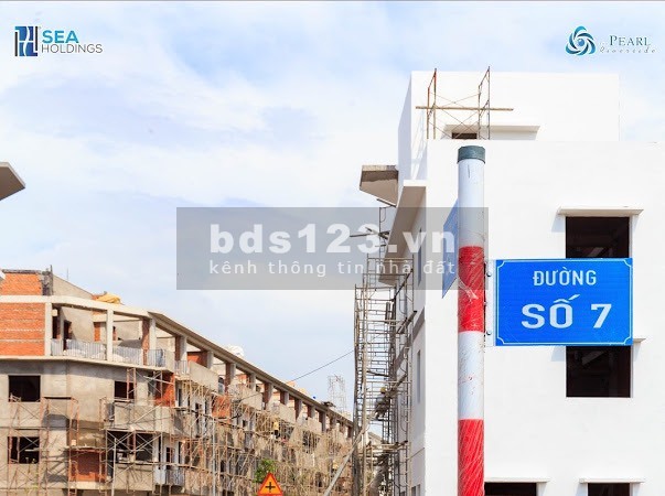Bán Nhà Phố Liền Kề View Sông - Gần KCN Thuận Đạo
