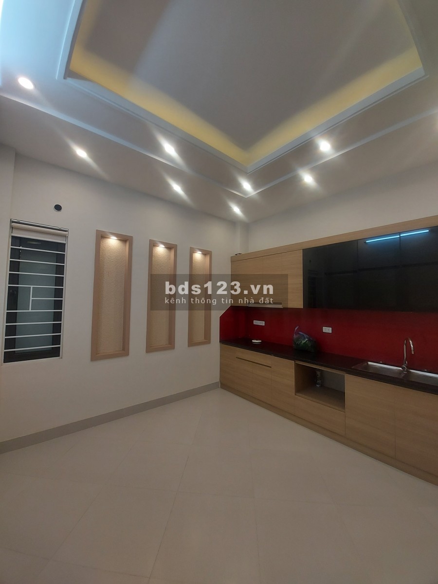 Bán Gấp Nhà Đẹp Phố Vũ Trọng Phụng, 50m², 5T, MT 3.8m, 6.1 tỷ