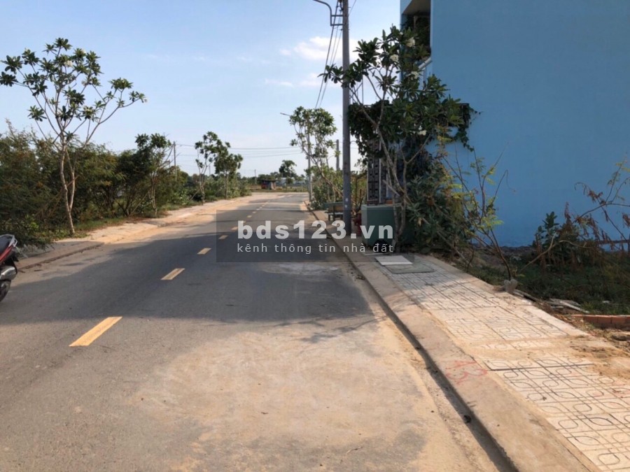 Đất ngọp Long Thành, đường 30m gần sân bay, 5x20m full thổ cư, sổ hồng riêng, 1.5 tỷ.